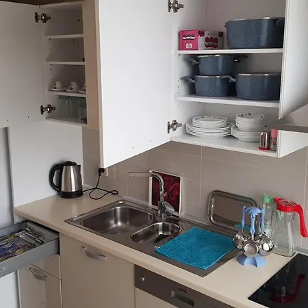 Daire Cozy 2+1 5 Min Walk To Mall Of