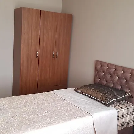 Cozy 2+1 5 Min Walk To Mall Of Daire İstanbul