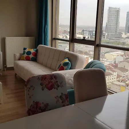 Daire Cozy 2+1 5 Min Walk To Mall Of *