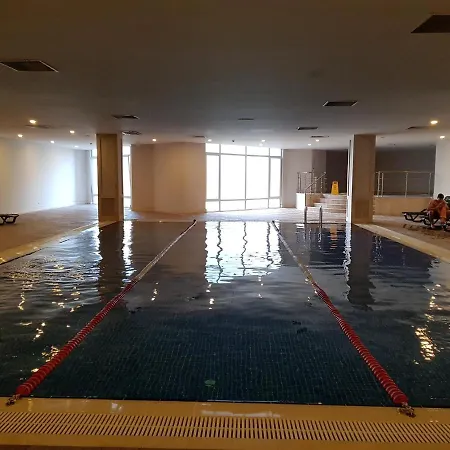 Cozy 2+1 5 Min Walk To Mall Of İstanbul